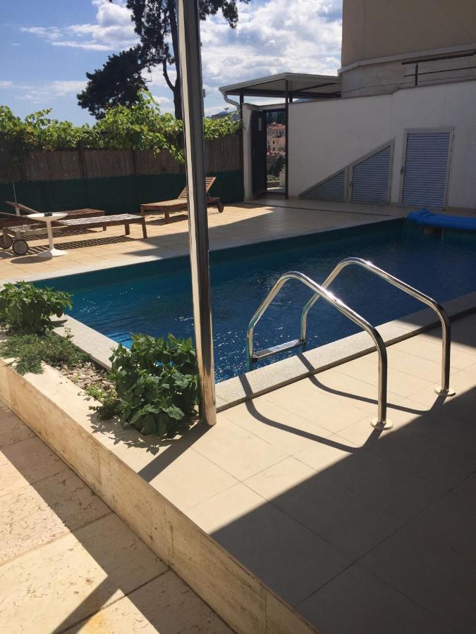 Villa Dinka Vip Apartmani Abbázia Kültér fotó