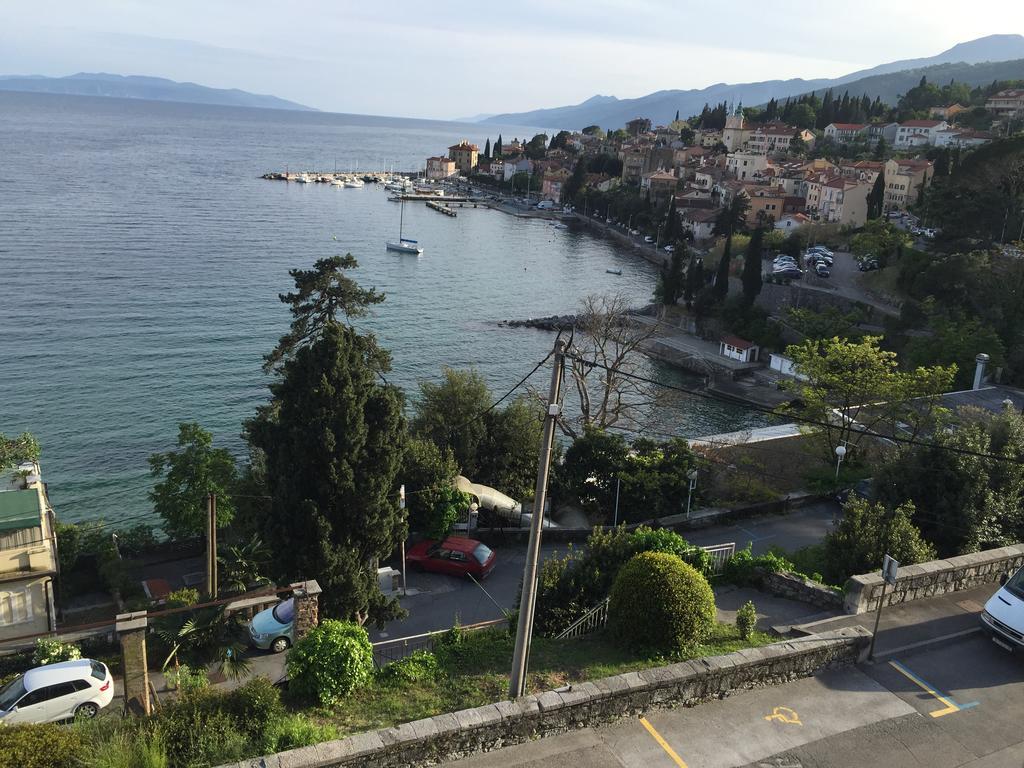 Villa Dinka Vip Apartmani Abbázia Kültér fotó